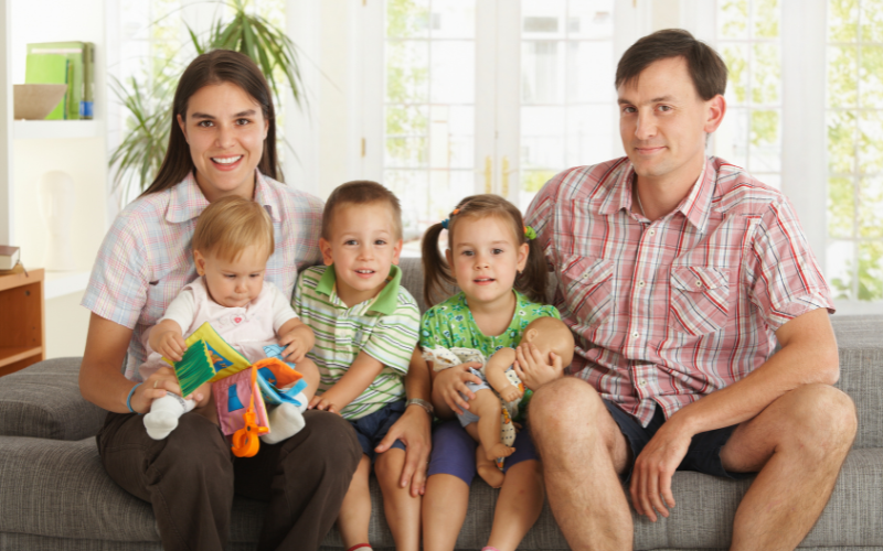 Học từ vựng tiếng Anh theo chủ đề gia đ&igrave;nh (family)