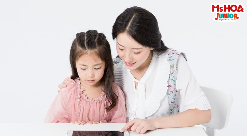 Luyện ph&aacute;t &acirc;m tiếng Anh cho b&eacute; tại nh&agrave; hiệu quả