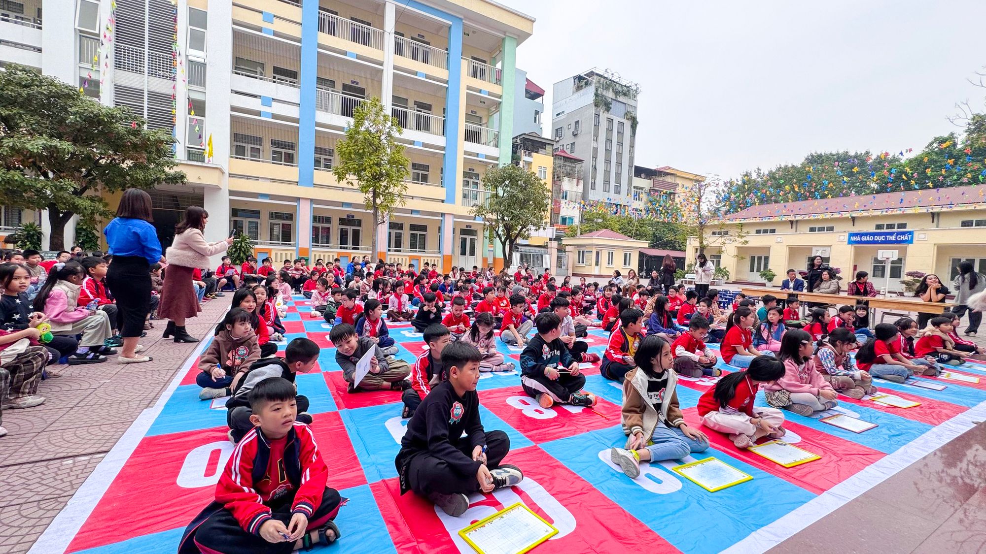 hội thi "Rung Chu&ocirc;ng V&agrave;ng" tại Trường Tiểu học T&acirc;n Triều