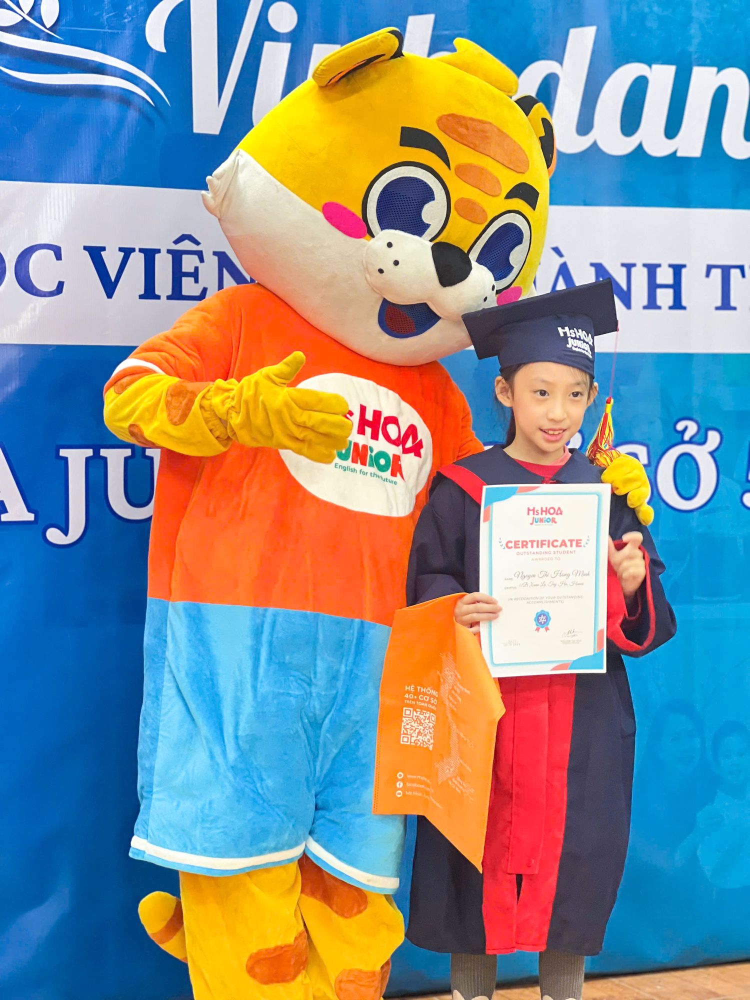 TƯNG BỪNG LỄ VINH DANH HỌC SINH XUẤT SẮC KHU VỰC XU&Acirc;N LA &ndash; NĂM HỌC 2024