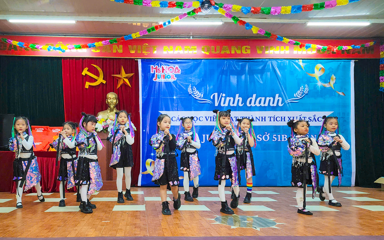 TƯNG BỪNG LỄ VINH DANH HỌC SINH XUẤT SẮC KHU VỰC XU&Acirc;N LA &ndash; NĂM HỌC 2024