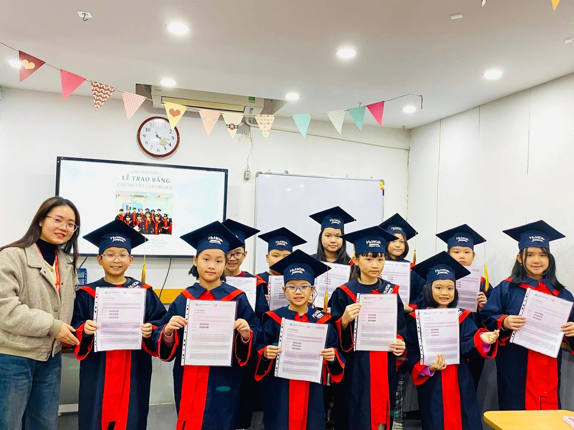 C&ocirc;ng bố kết quả thi thử Cambridge tại cơ sở Ms Hoa Junior Liễu Giai