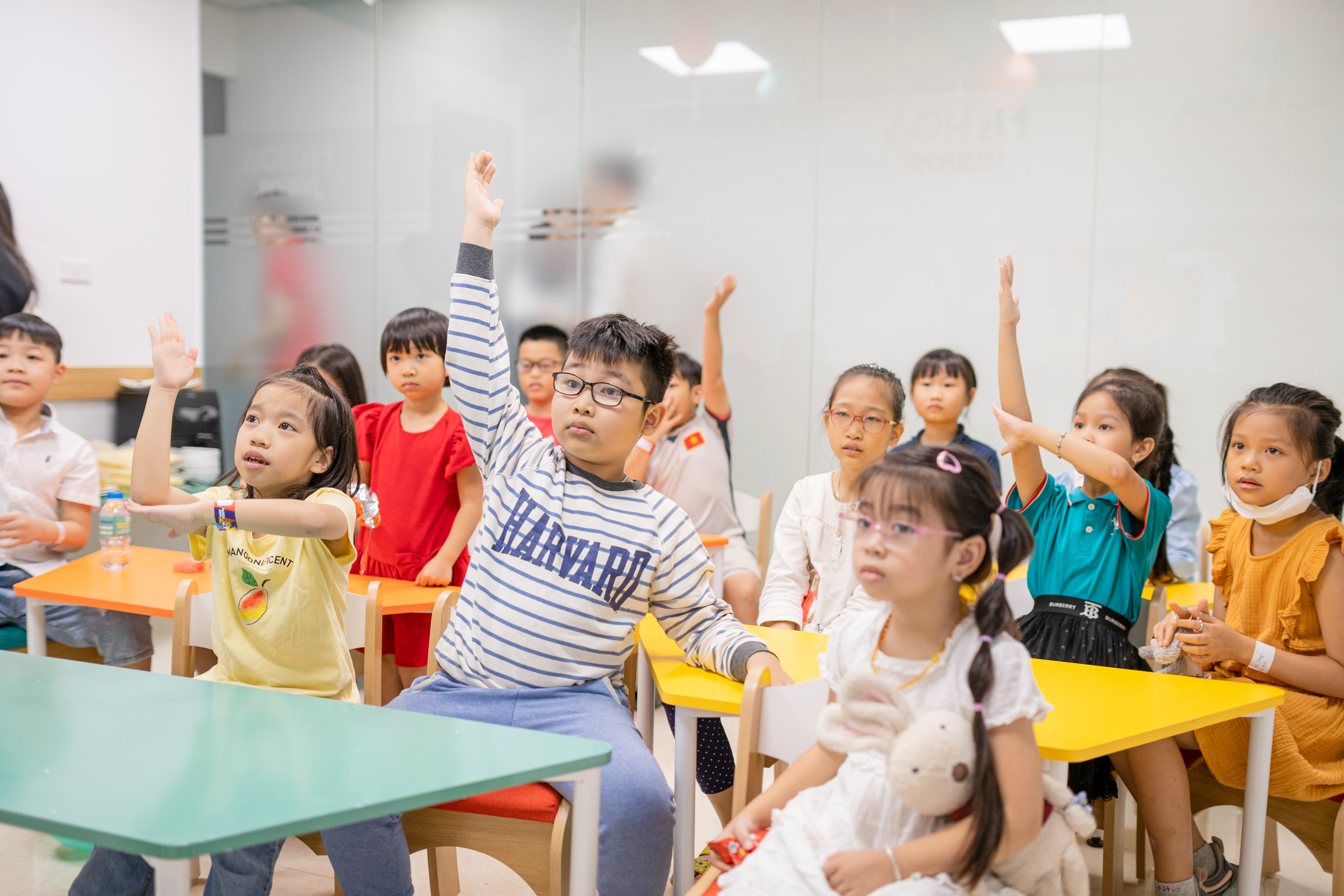 B&ugrave;ng nổ Lễ hội m&ugrave;a H&egrave; - Summer Festival tại Ms Hoa Junior 51B Xu&acirc;n La, T&acirc;y Hồ, H&agrave; Nội